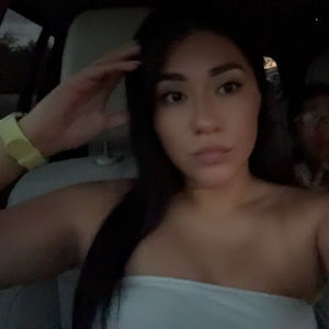 Meet your Posher, Raquel